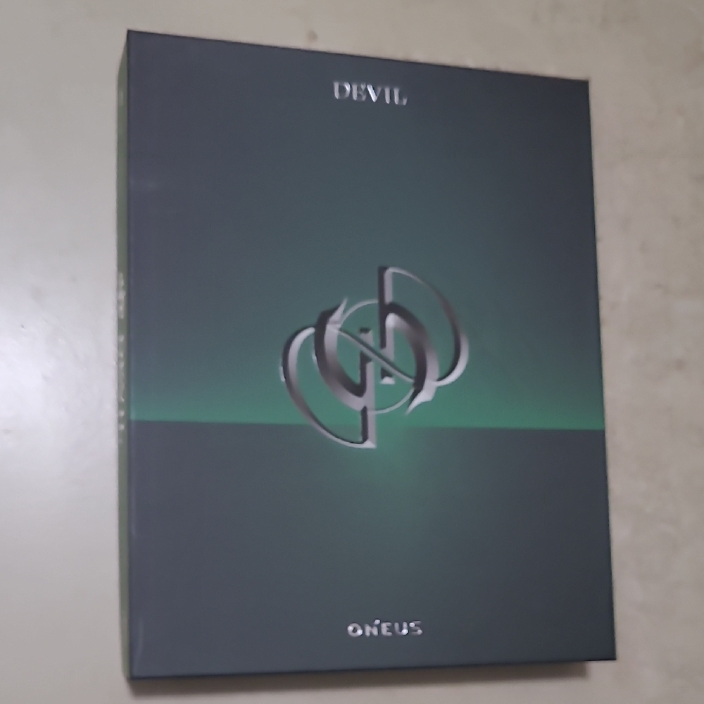 ONEUS Devil Album